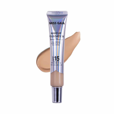 Lightweight natural flawless foundation texture, offering a skin-like finish for wholesale cosmetic distribution.