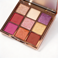 Private label high-pigment glitter and matte eyeshadow palette for wholesale. Custom cosmetic factory MCcosme.